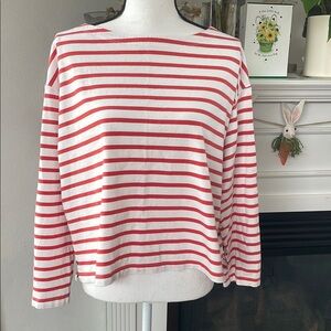 Old Navy Women's Red and White Striped Long-Sleeve Top